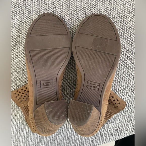 Toms Brown Ankle Booties with Perforated Design - Picture 15 of 16